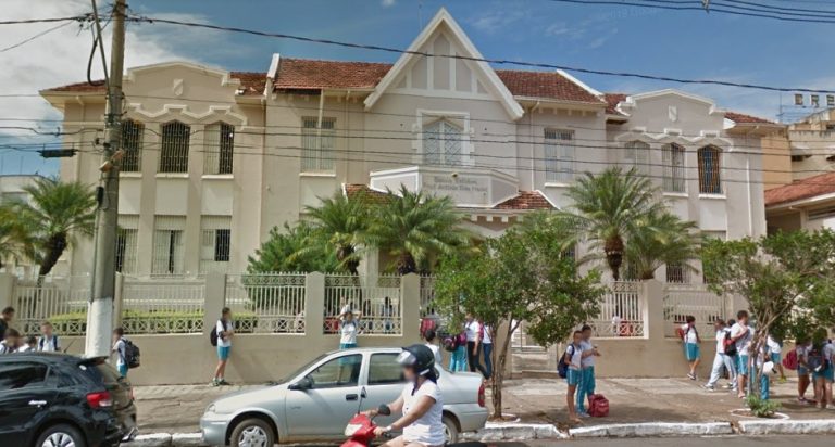 Escola Estadual Professor Antônio Dias Maciel